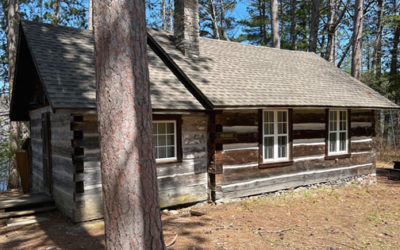 Cabin On The Hill – 1870s Log Cabin at Bon Echo