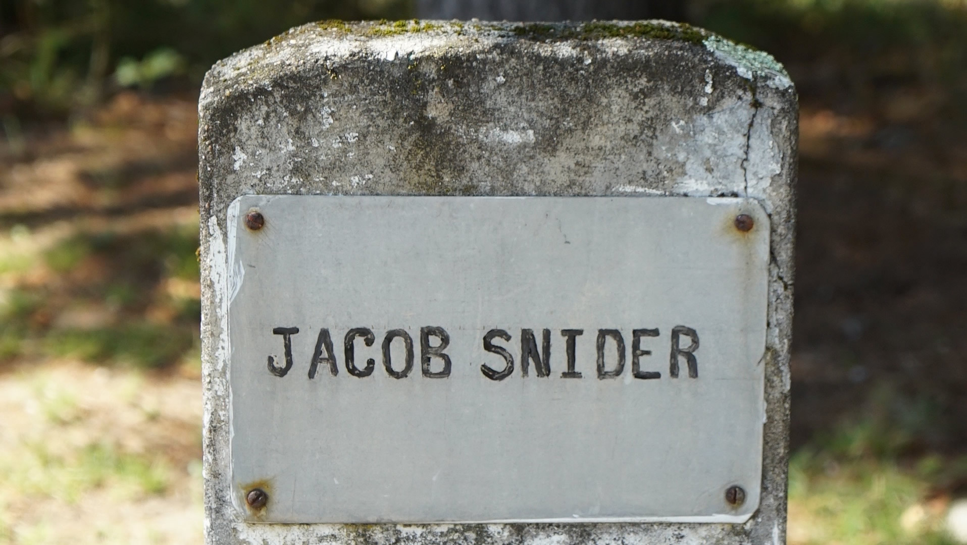 Jacob Snider grave at Glenfield Cemetery.